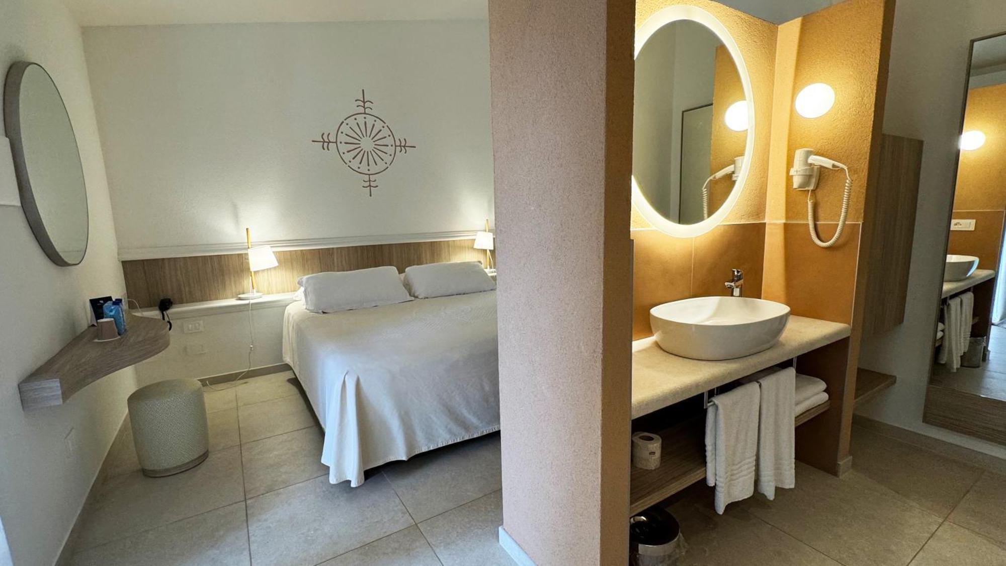 Sant'Elmo Beach Hotel Castiadas Cameră foto